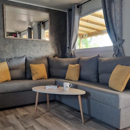 Camping La Carabasse Vias-Plage-T4 Climatise,Tout Confort, Emplacement Calme ! 客房 照片