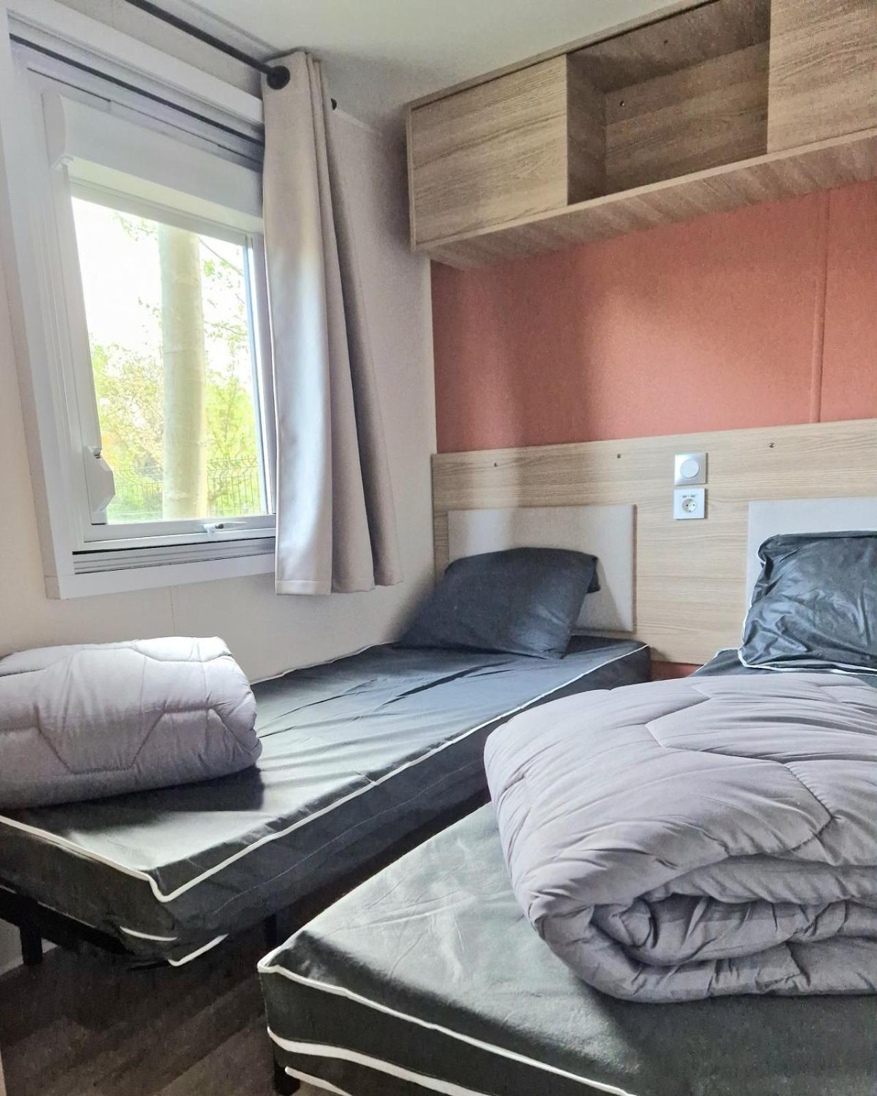Camping La Carabasse Vias-Plage-T4 Climatise,Tout Confort, Emplacement Calme ! 外观 照片