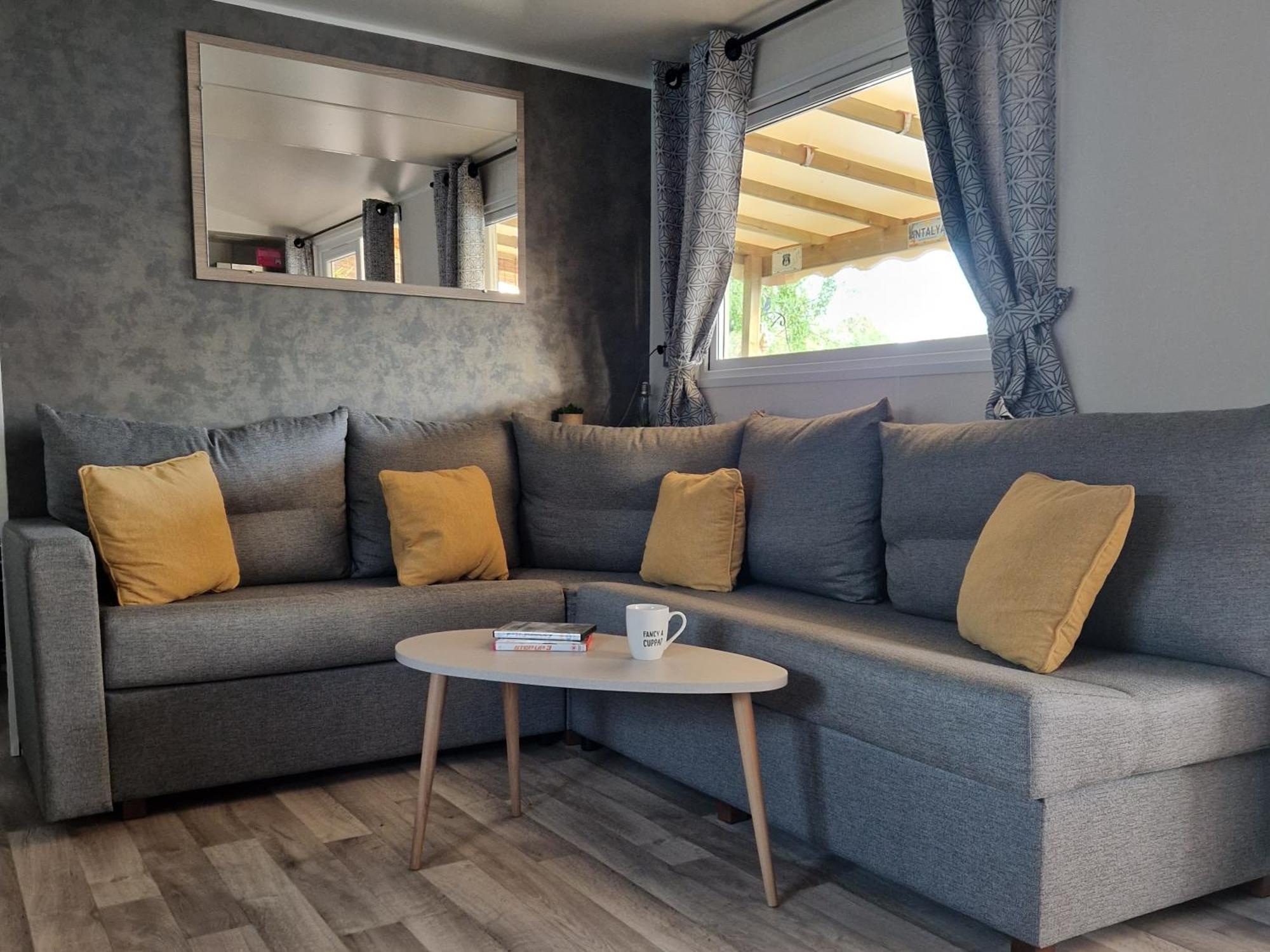 Camping La Carabasse Vias-Plage-T4 Climatise,Tout Confort, Emplacement Calme ! 客房 照片